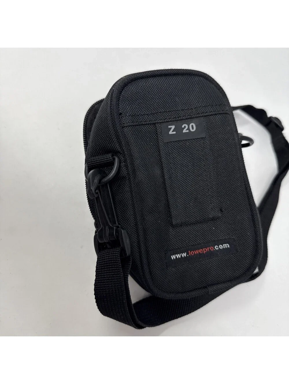 Lowepro Padded Camera Black Case Z20 Bag w/ Shoulder Strap Belt Strap